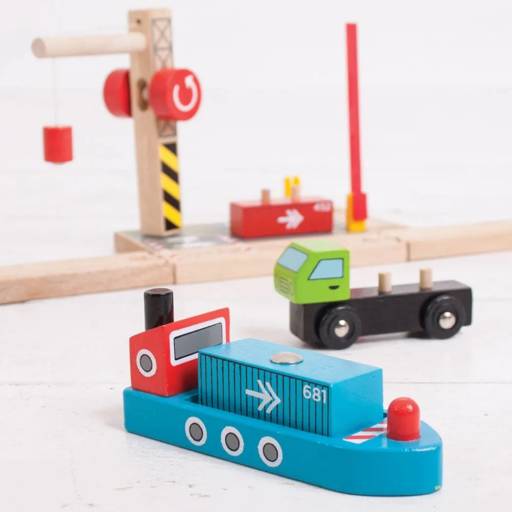 container_shipping_yard_3.webp Fashion Container Shipping Yard Gifts For 5 Yr Olds | Toys For 4 Year Olds