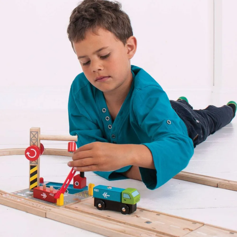 container_shipping_yard_4.webp Fashion Container Shipping Yard Gifts For 5 Yr Olds | Toys For 4 Year Olds