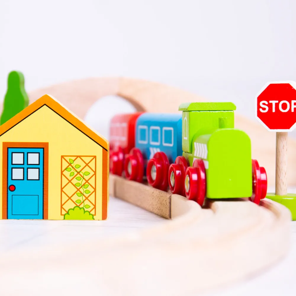 figure_of_eight_train_set_2.webp Best Figure of Eight Train Set Gifts For 5 Yr Olds | Toys For 4 Year Olds