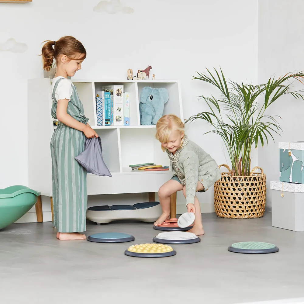 gonge_tactile_discs_2.webp Outlet Tactile Discs Kids Montessori Toys | Outdoor Garden Toys