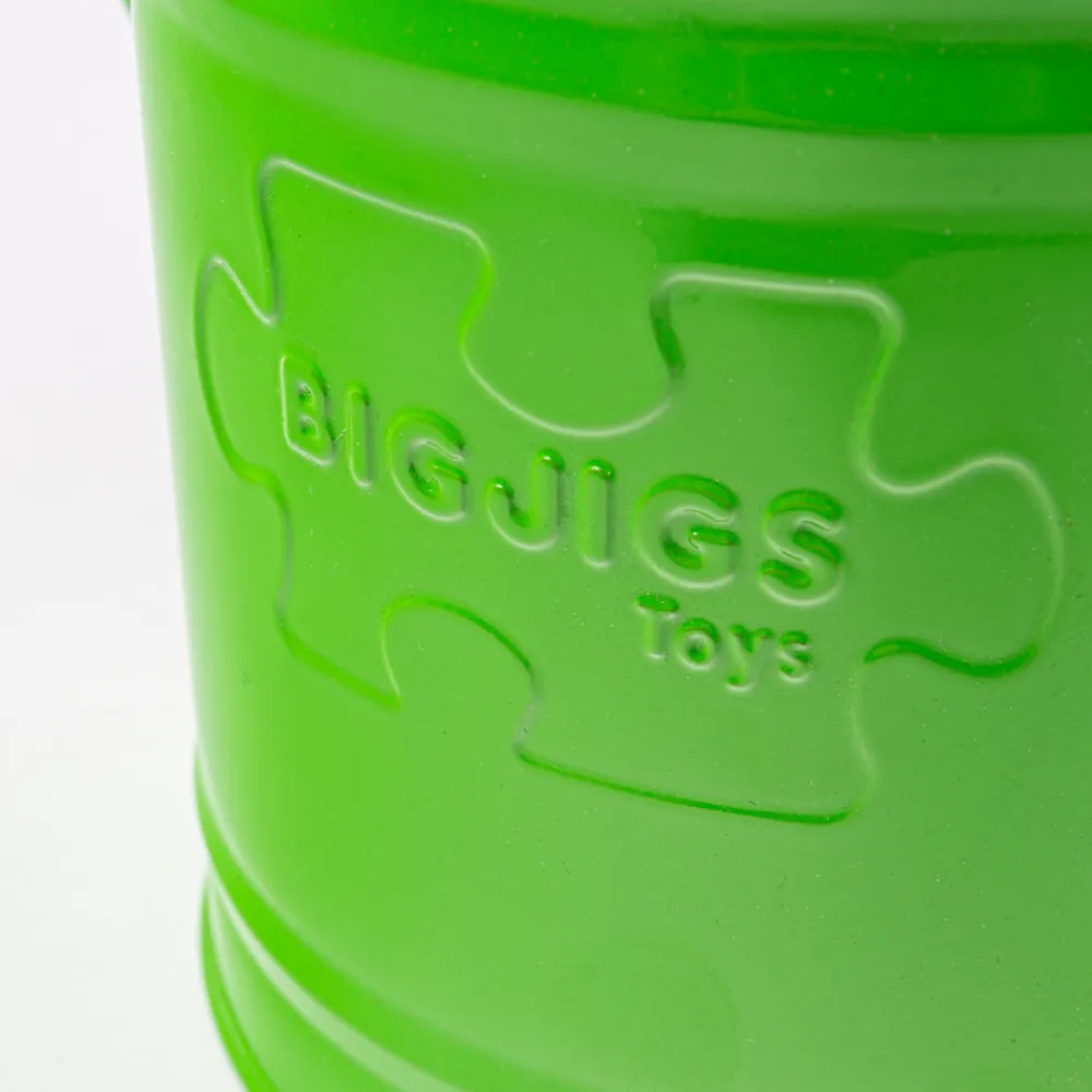 green_watering_can_1.webp Clearance Green Watering Can Outdoor Garden Toys