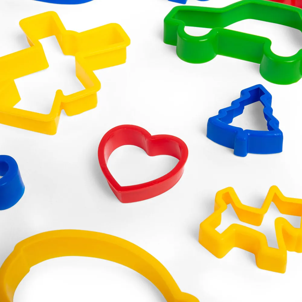 jar_of__pastry_cutters_9.webp Discount Jar of 24 Pastry Cutters Wooden Toy Food Sets