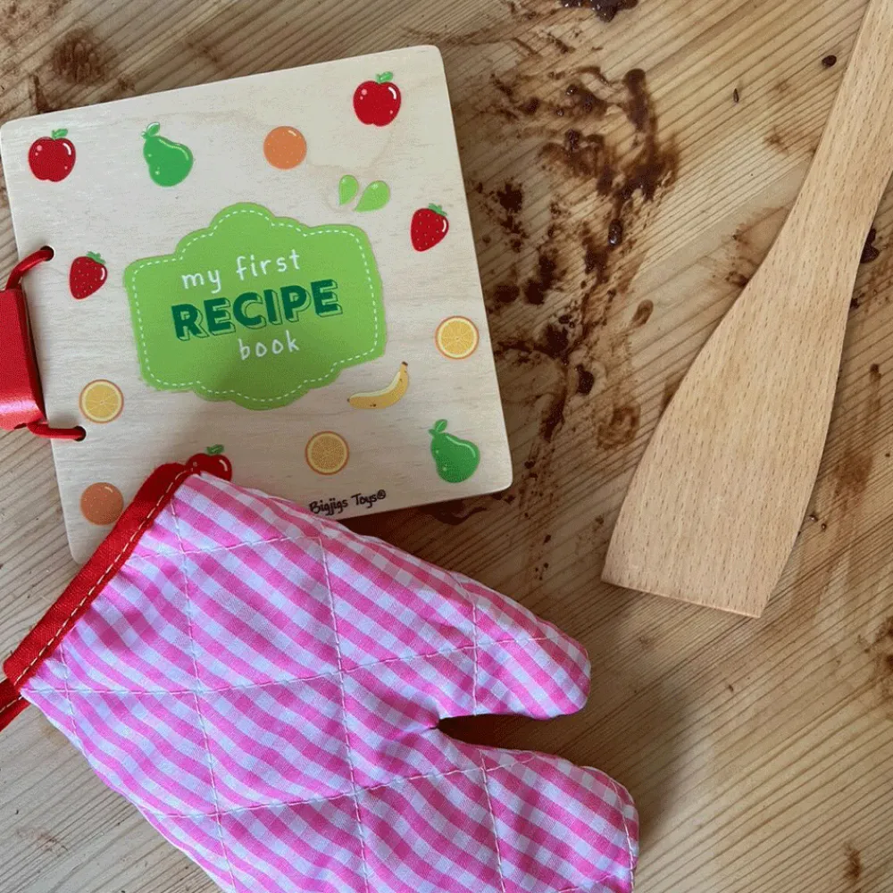 pink_chefs_set_2.webp Outlet Pink Chef’s Set Wooden Toy Food Sets