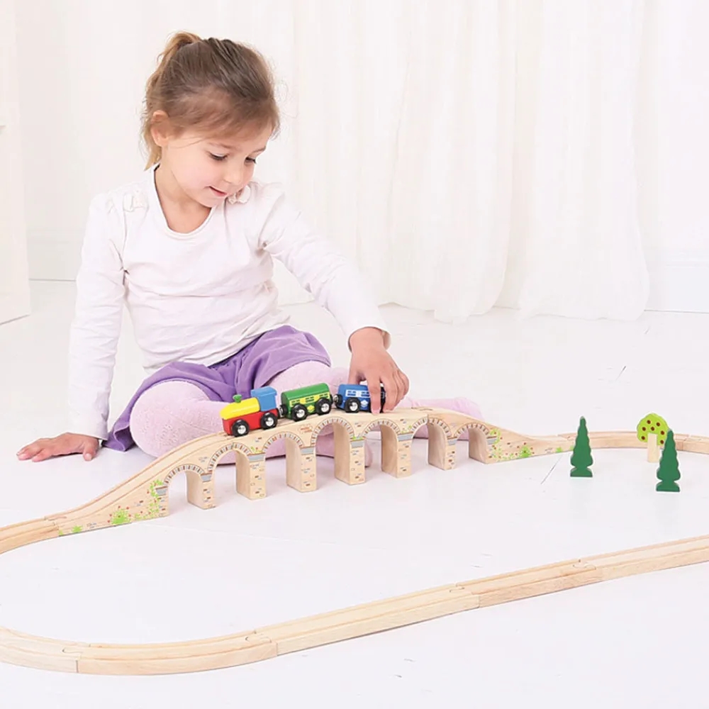 railway_viaduct_4.webp Best Railway Viaduct Gifts For 5 Yr Olds | Toys For 4 Year Olds