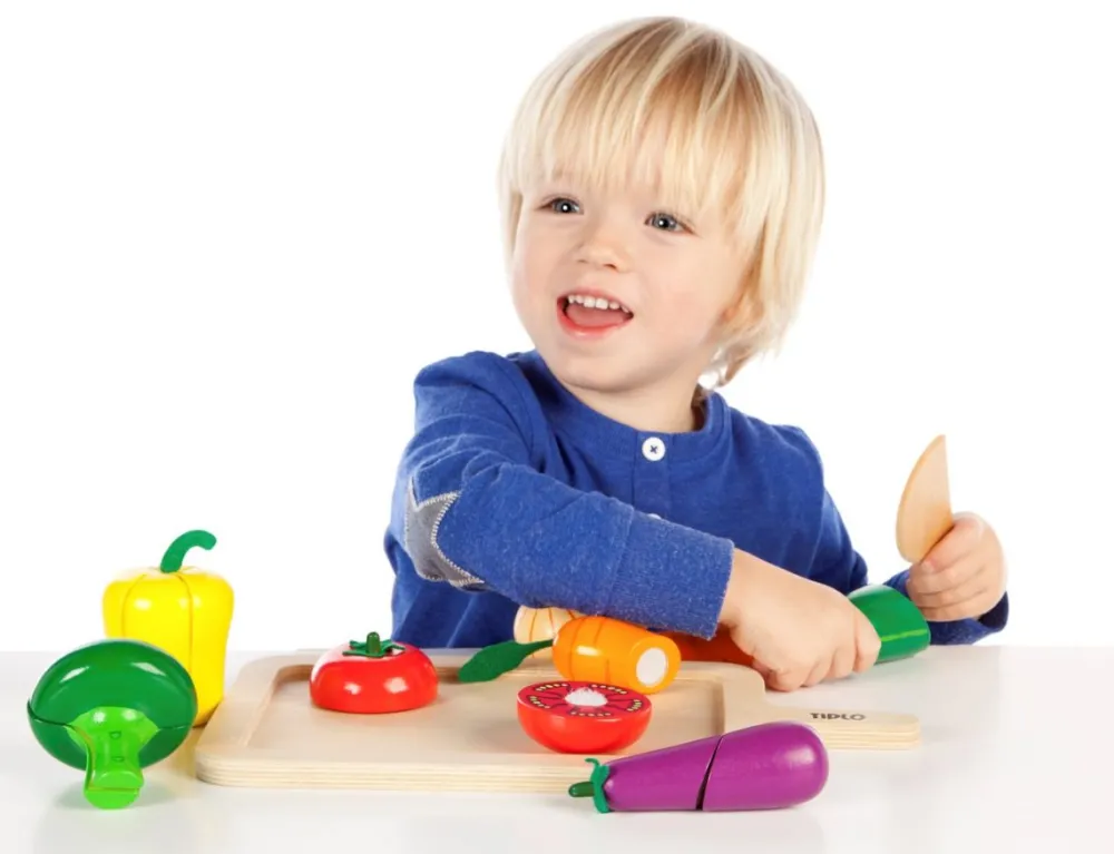 tidlo_cutting_vegetables__1.webp Outlet Cutting Vegetables Set Play Shop Cook And Share | Pretend Play Kitchens